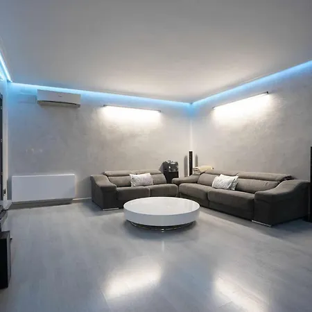 Hotel X Uvarovita 4*