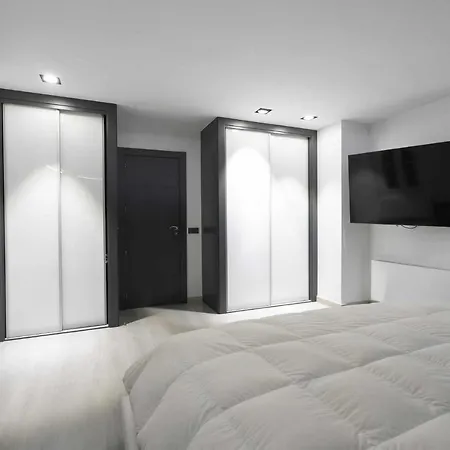 Hotel X Uvarovita Alicante