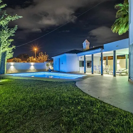 X Uvarovita Villa Alicante